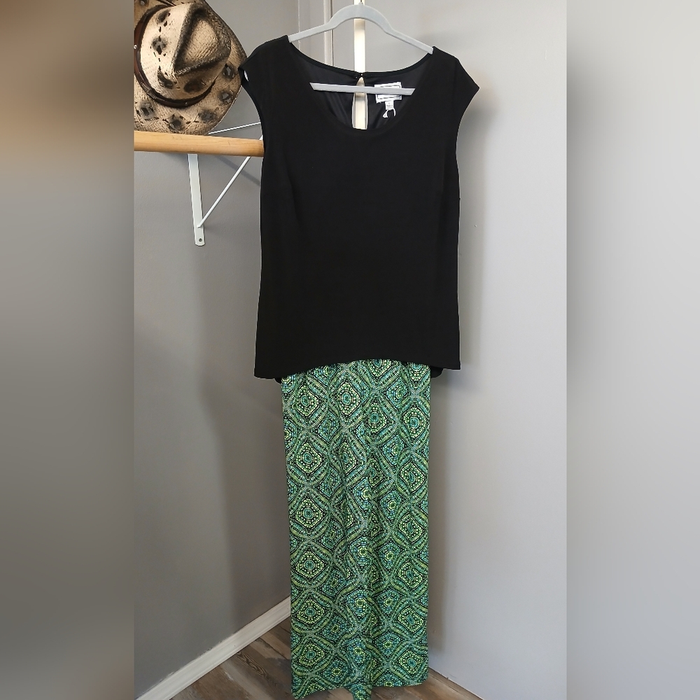 Karin Stevens Green Patterned Women's Jumpsuit